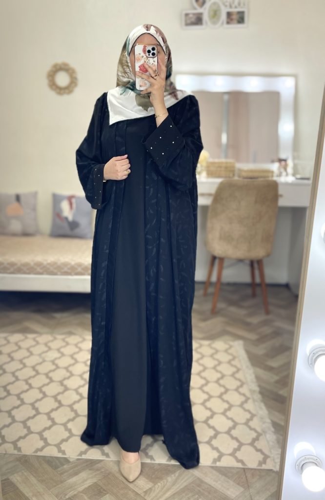 Abaya plume – Assra Boutique
